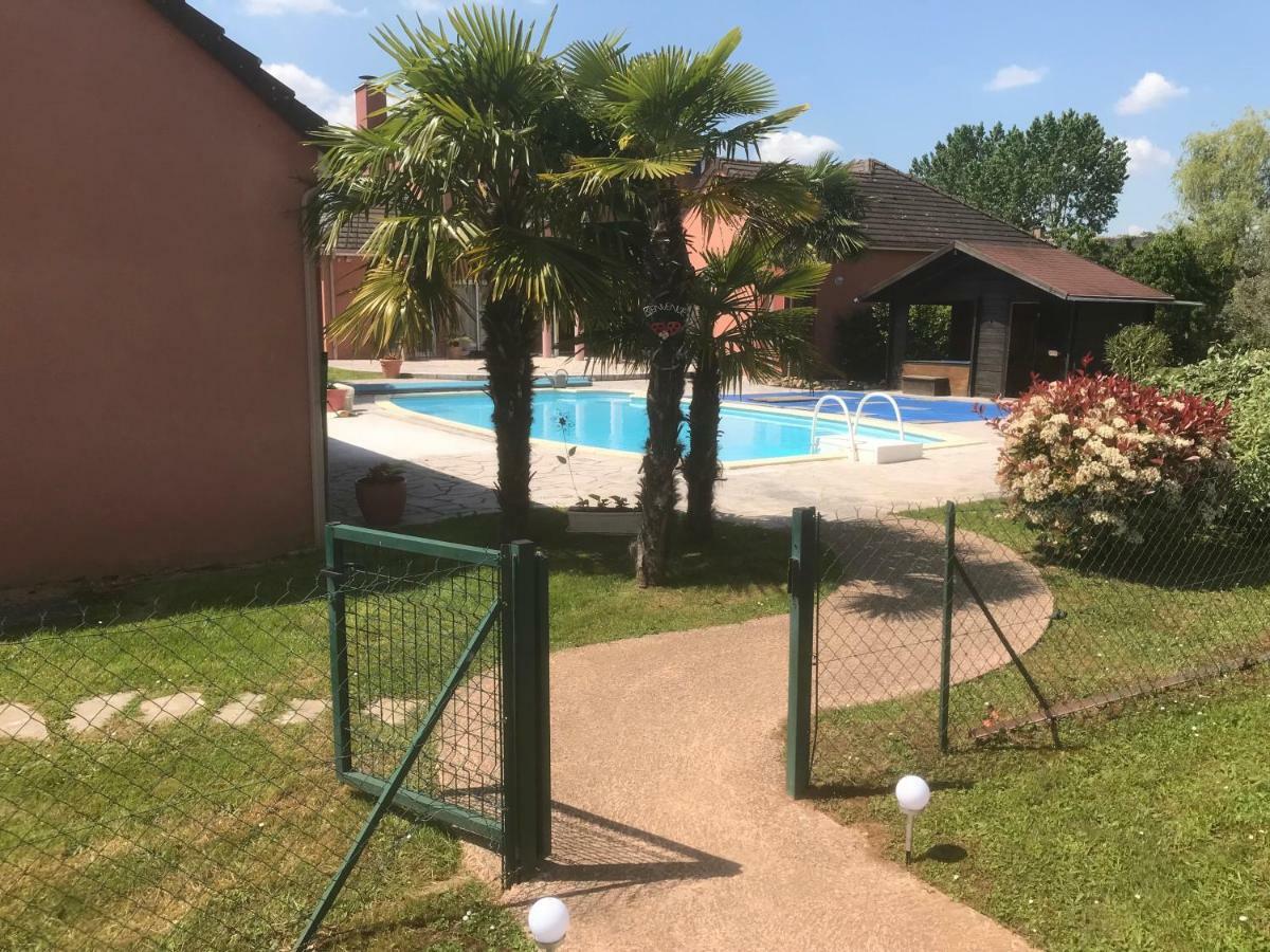 Chambres D'Hotes La Coloniale Varetz Dış mekan fotoğraf