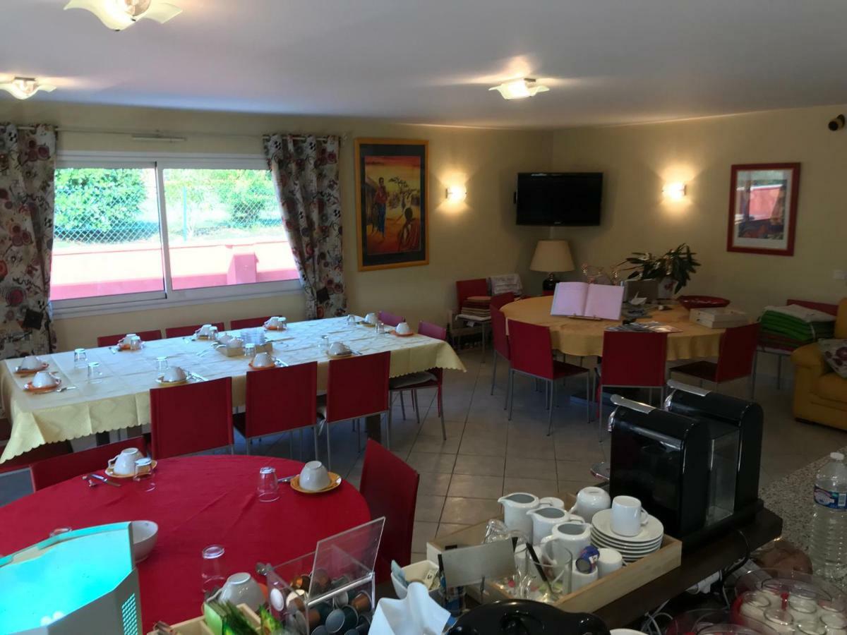 Chambres D'Hotes La Coloniale Varetz Dış mekan fotoğraf