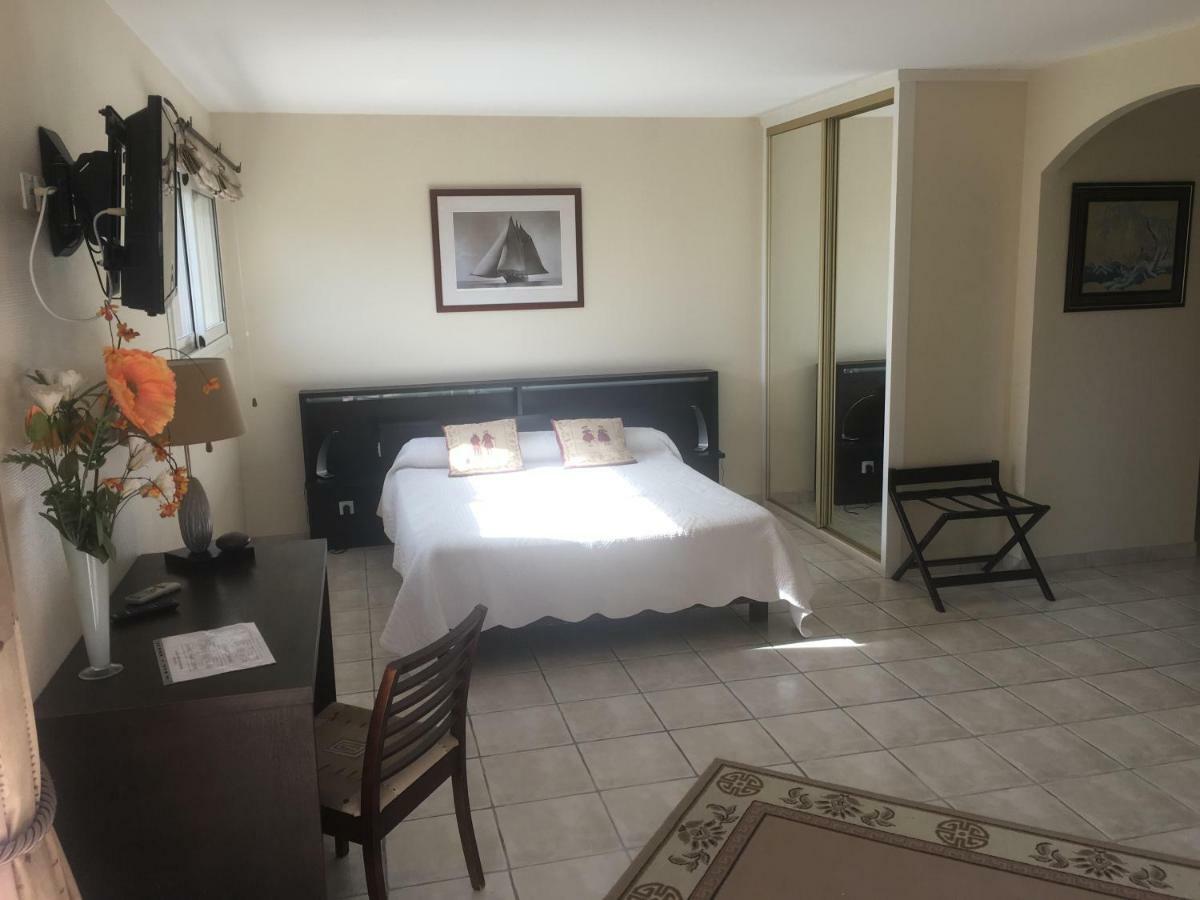 Chambres D'Hotes La Coloniale Varetz Dış mekan fotoğraf