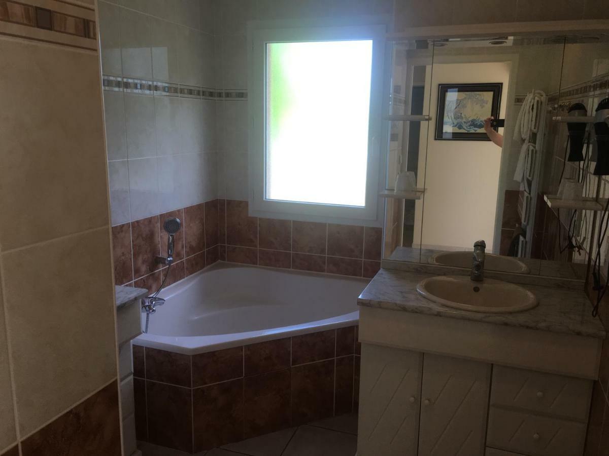 Chambres D'Hotes La Coloniale Varetz Dış mekan fotoğraf