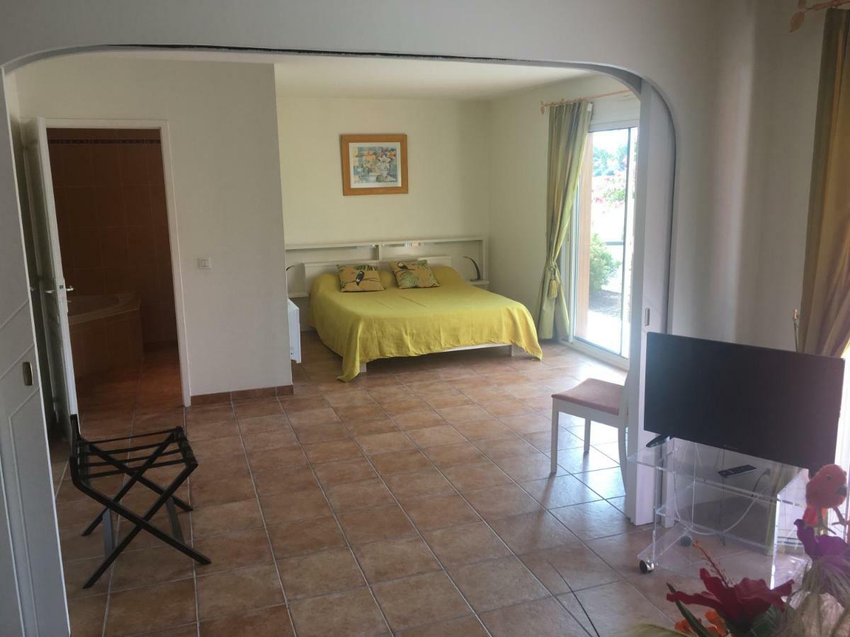 Chambres D'Hotes La Coloniale Varetz Dış mekan fotoğraf